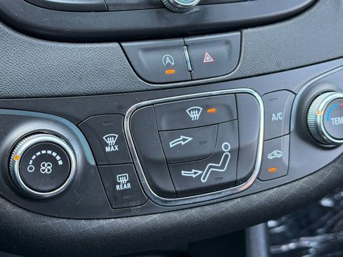 Used 2021 Chevrolet Malibu LS image 18