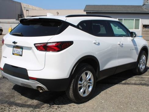 Used 2022 Chevrolet Blazer LT FWD image 4