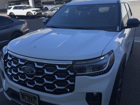Used 2025 Ford Explorer Platinum w/ Ultimate Package image 1