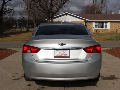 Used 2018 Chevrolet Impala LT image 8