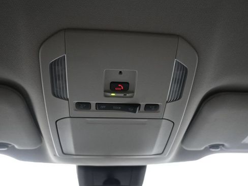 Certified 2025 Toyota Highlander LE AWD/4WD image 17
