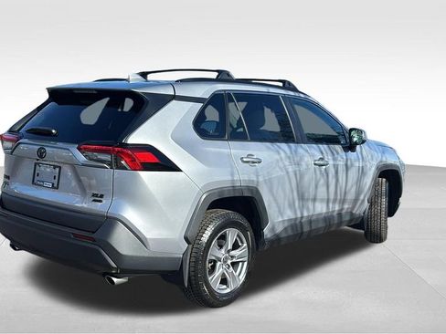 Used 2022 Toyota RAV4 XLE w/ Convenience Package AWD/4WD image 7