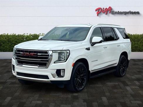 Used 2021 GMC Yukon SLT w/ SLT Premium Package image 4