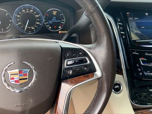 Used 2015 Cadillac Escalade Luxury RWD image 23