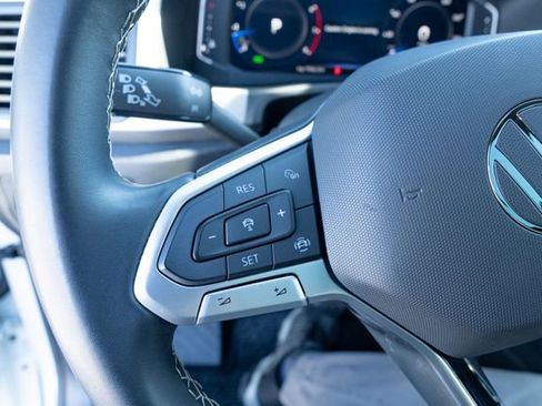 Certified 2023 Volkswagen Atlas Cross Sport SE w/ Panoramic Sunroof Package image 23