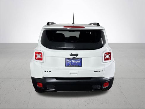 Used 2019 Jeep Renegade Sport w/ Sport Appearance Group AWD/4WD image 7