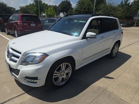 Used 2015 Mercedes-Benz GLK 250 BlueTEC 4MATIC image 6