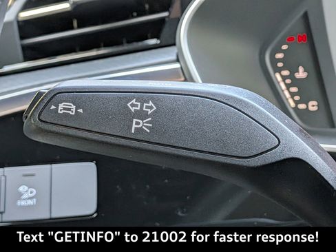 Used 2025 Audi Q3 2.0T Premium w/ Convenience Package image 30