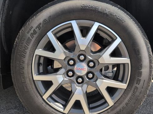 Used 2023 GMC Acadia SLE w/ Driver Convenience Package AWD/4WD image 22