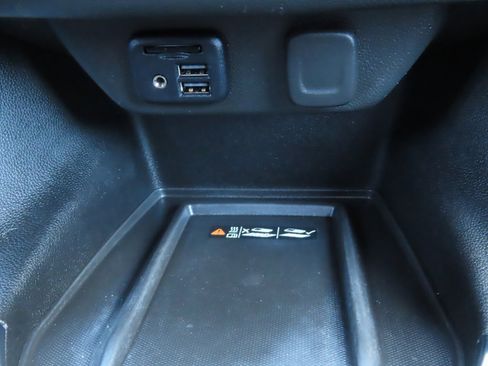 Certified 2022 Chevrolet Traverse High Country w/ LPO, Floor Liner Package image 11