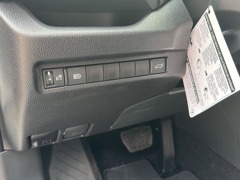 Certified 2025 Toyota RAV4 XLE w/ Convenience Package image 24