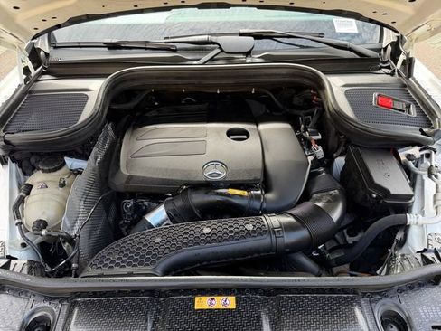 Used 2021 Mercedes-Benz GLE 350 4MATIC image 24