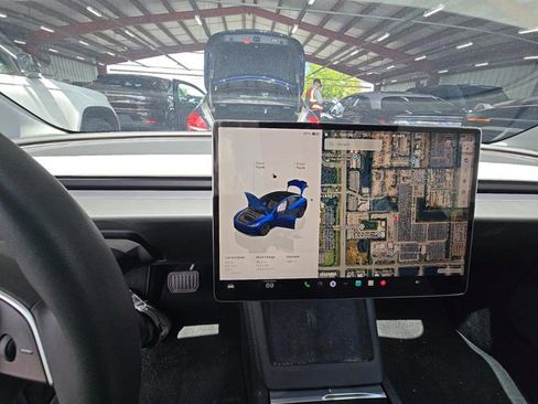 Used 2025 Tesla Model 3 Long Range AWD/4WD image 6