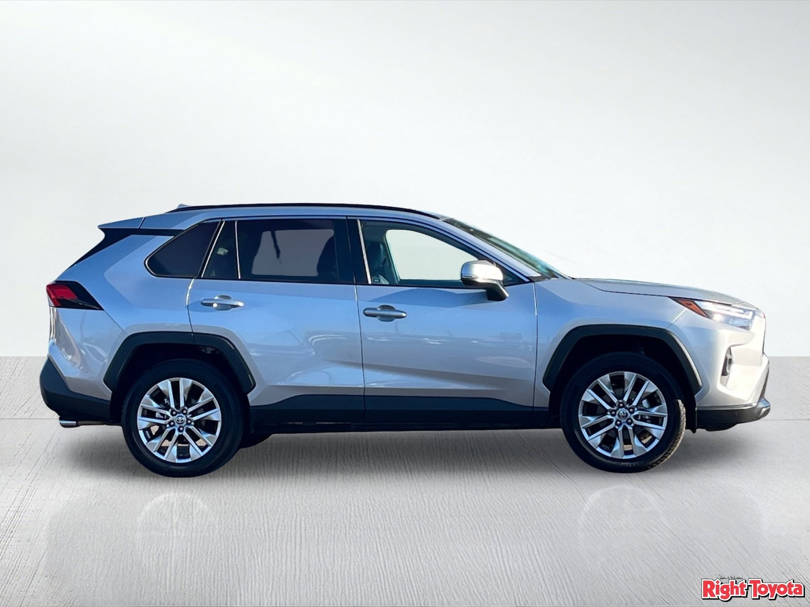 Certified 2025 Toyota RAV4 XLE Premium AWD/4WD image 8