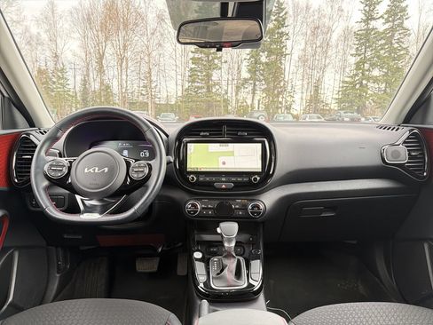 Used 2025 Kia Soul GT-Line FWD image 24