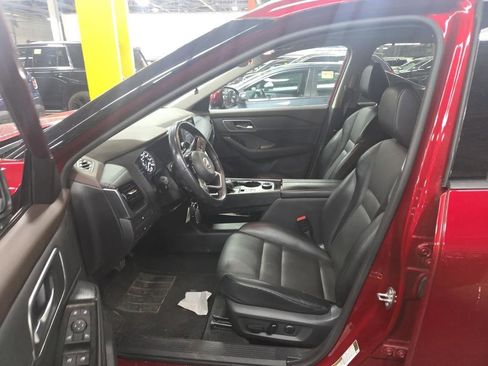 Used 2021 Nissan Rogue SV w/ Premium Package AWD/4WD image 2
