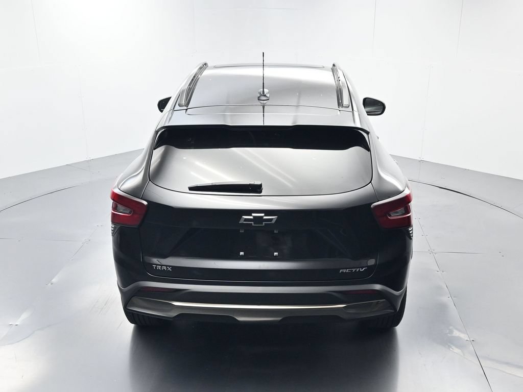 Used 2026 Chevrolet Trax ACTIV w/ Sunroof Package FWD image 33