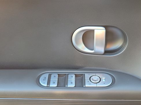 Certified 2024 Hyundai Ioniq 5 SEL RWD image 13