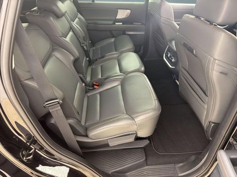 Used 2025 Ford Expedition Active AWD/4WD image 26