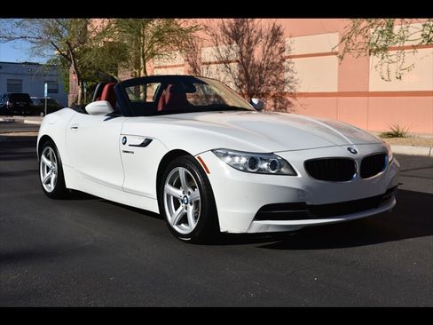 Used 2016 BMW Z4 sDrive28i RWD image 4