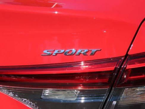 Used 2024 Honda Civic Sport image 8