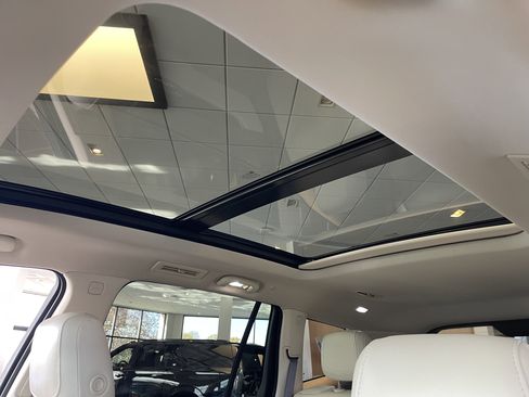 Certified 2022 Cadillac XT6 Premium Luxury image 9