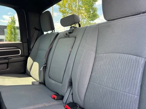 Used 2024 RAM 2500 Big Horn AWD/4WD image 28