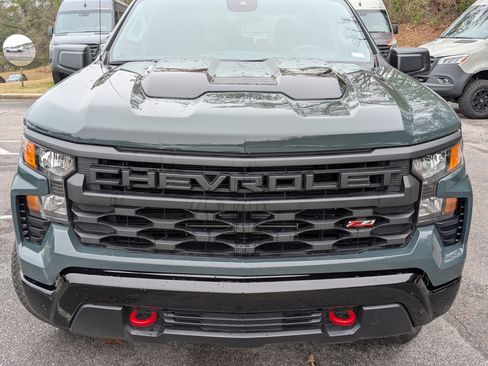 Used 2025 Chevrolet Silverado 1500 Custom Trail Boss AWD/4WD image 12