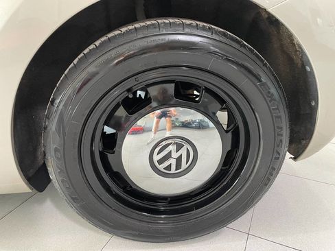 Used 2012 Volkswagen Beetle 2.5 image 11