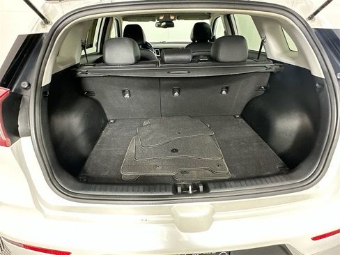 Used 2019 Kia Niro EX image 24