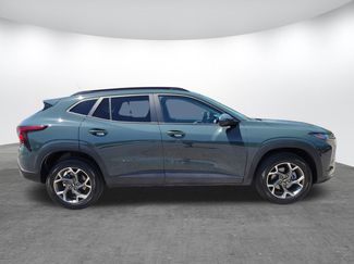 Used 2025 Chevrolet Trax LT FWD video 2