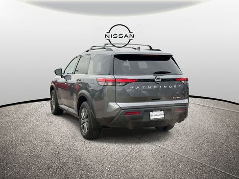 Certified 2024 Nissan Pathfinder SV image 8