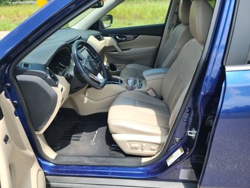 Used 2019 Nissan Rogue SL FWD image 13