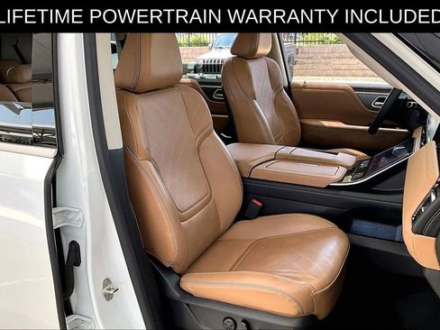 Certified 2025 INFINITI QX80 Luxe RWD image 9