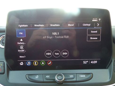 Used 2023 Chevrolet Blazer LT w/ Sound & Technology Package FWD image 28