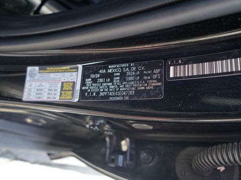 Used 2025 Kia K4 FWD image 40