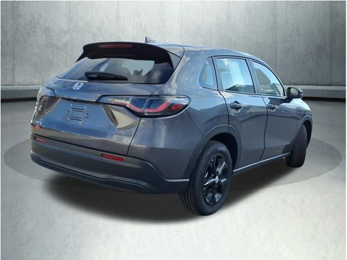 Used 2023 Honda HR-V LX image 25