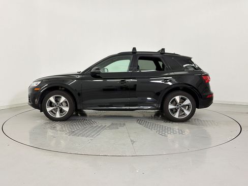 Used 2020 Audi Q5 2.0T Premium w/ Titanium Sport Package AWD/4WD image 2