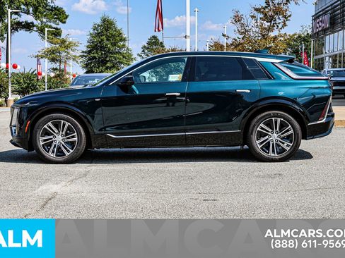 Used 2025 Cadillac Lyriq Luxury image 9