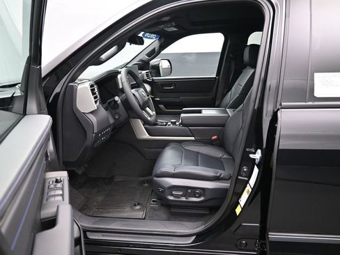 New 2026 Toyota Tundra Platinum image 9