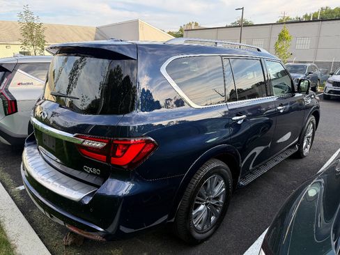 Used 2022 INFINITI QX80 Luxe w/ Cargo Package AWD/4WD image 5