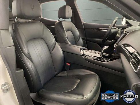 Used 2021 Maserati Levante image 48