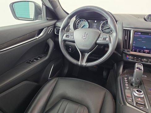 Used 2022 Maserati Levante Modena AWD/4WD image 32