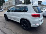 Used 2017 Volkswagen Tiguan Sport image 4