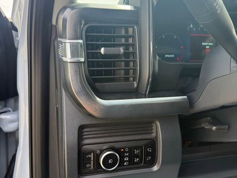 Used 2025 Ford F350 Lariat w/ Chrome Package AWD/4WD image 11