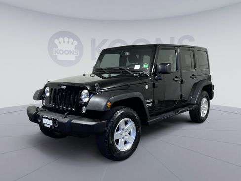 Used 2017 Jeep Wrangler Unlimited Sport w/ Quick Order Package 24S AWD/4WD image 5