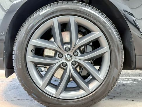 Used 2024 Land Rover Range Rover Sport SE AWD/4WD image 27