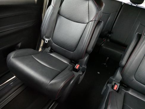 Certified 2026 Toyota Sienna XSE FWD image 12