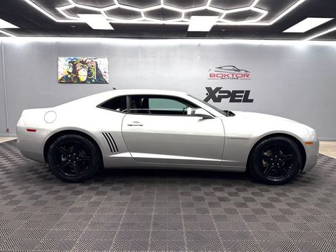 Used 2011 Chevrolet Camaro LT RWD image 17