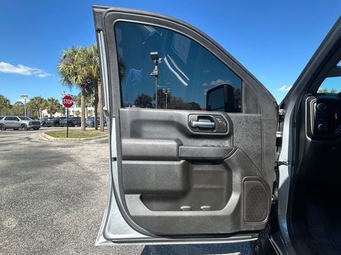 Used 2025 Chevrolet Silverado 2500 Custom w/ Custom Convenience Package image 28